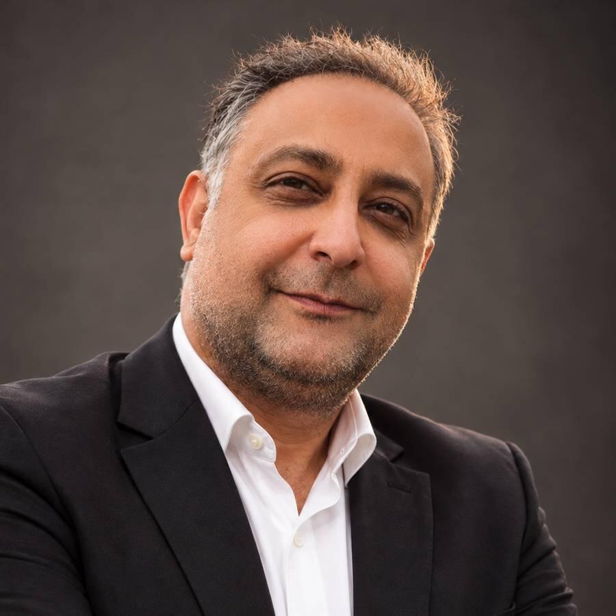 یاشار صفر نژاد